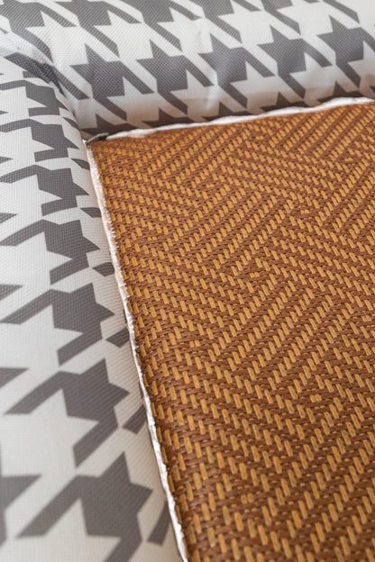 Pawfect Essentials™ Medium Pet Cooling Mat (Gray) Houndstooth